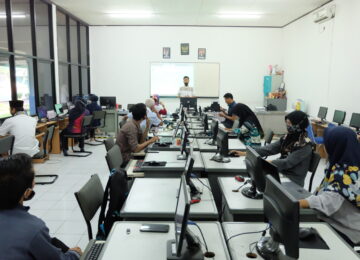 Workshop Guru tentang Pembuatan Soal Online